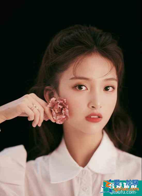 段星羽新劇《不一樣的蕭先生》殺青 體會雙重身份女主奇妙愛情？