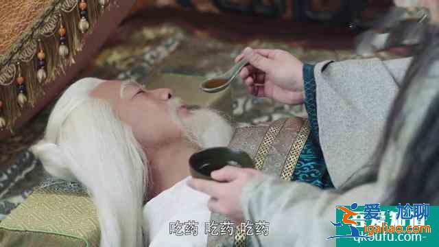 《暮白首》：老白這朵盛世美蓮花，暴露了他的真實面目？