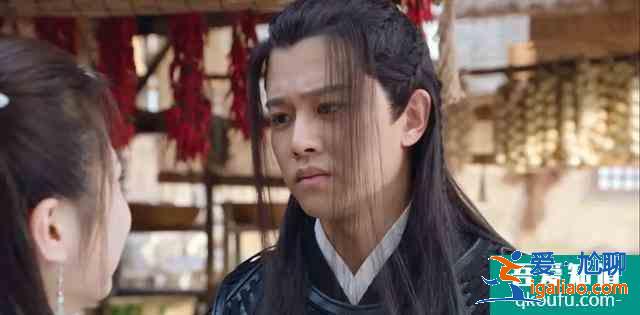 任嘉倫16連冠！暮白首：那嵐岳江湖第一的“背鍋俠”坐穩(wěn)了？