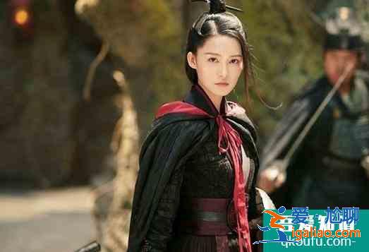 《錦繡南歌》：又美又颯的驪歌，李沁終于遇到最適合自己的角色？