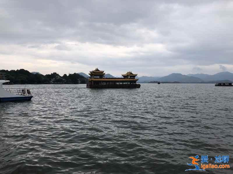 西湖游船哪個(gè)碼頭好，西湖游船碼頭有幾個(gè)，西湖游船游玩攻略？