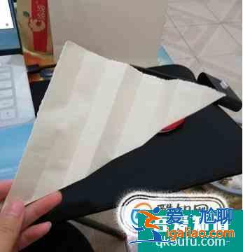 教大家用紙做一片漂亮的樹葉哦？