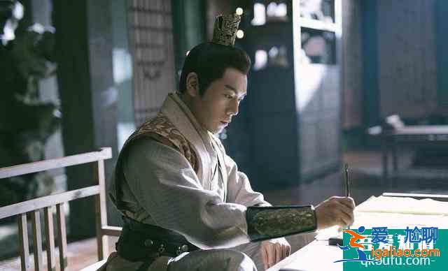 秦昊李沁新劇《錦繡南歌》評(píng)論兩極分化，不少網(wǎng)友吐槽是爛片？