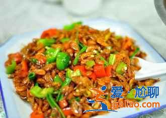 鳳凰古城有什么好吃的，鳳凰古城有哪些特色美食，鳳凰古城特色美食推薦？