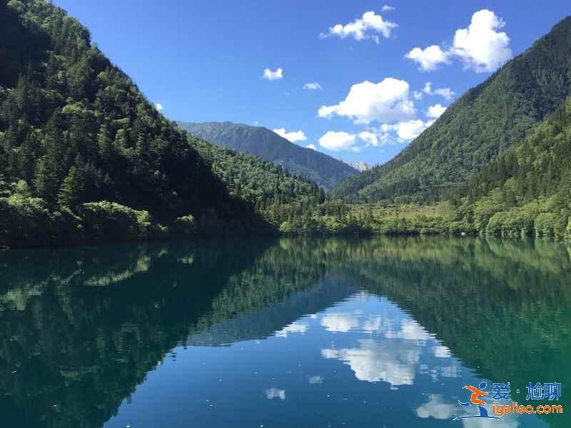 夏天去九寨溝好嗎，夏天去九寨溝穿什么？？