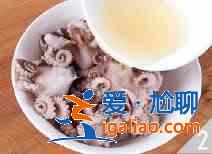 八爪魚炒菜心怎么做？？