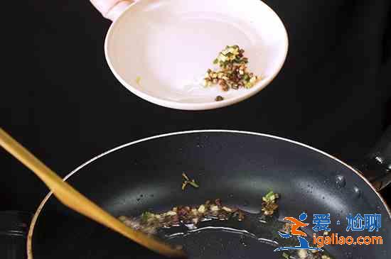 餃子餡怎么做好吃？