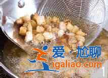 爆炒咸魚黃豆芽怎么做？？