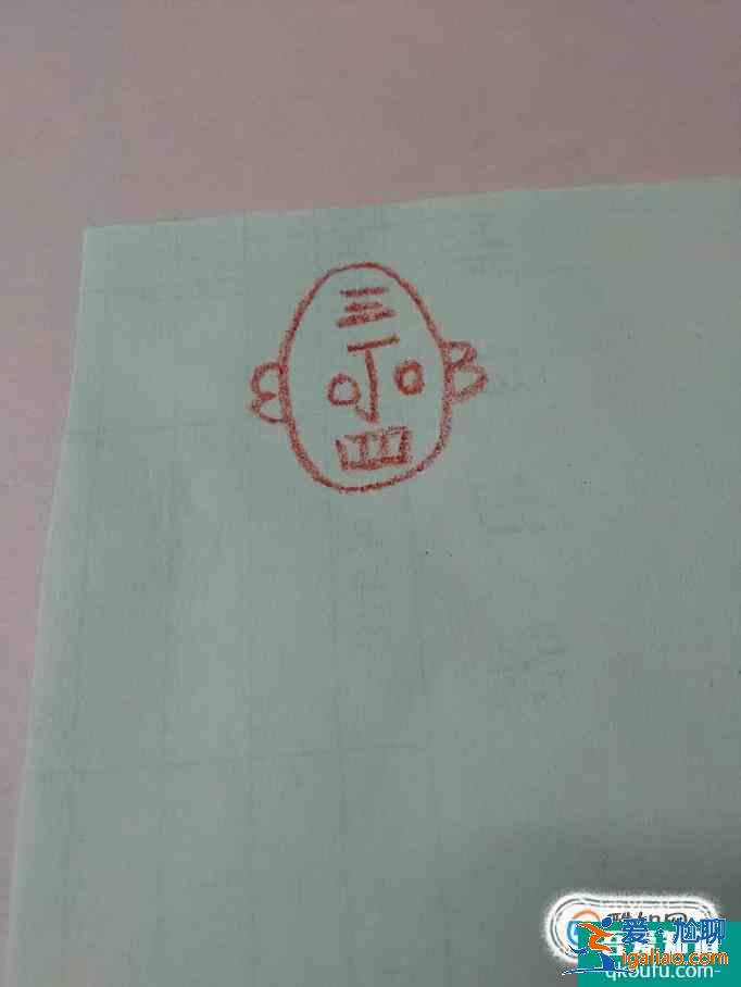 用順口溜畫(huà)老人簡(jiǎn)筆畫(huà)？