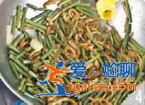 豆腐干炒豇豆怎么做？？