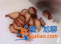 蠶豆香芹炒臘肉的家常做法？
