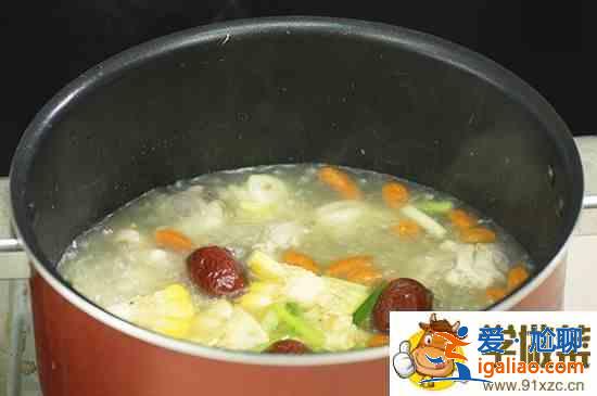 雞湯怎么燉好喝又營養(yǎng)？