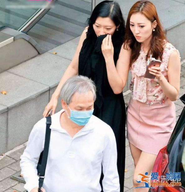 相差40歲的爺孫戀8個月就結(jié)束？還出軌200億身家富豪？