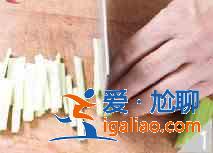 山楂炒羊肉怎么做？？