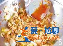 辣白菜炒肥腸怎么做？？