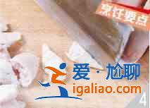 辣白菜炒肥腸怎么做？？