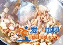 辣白菜炒肥腸怎么做？？