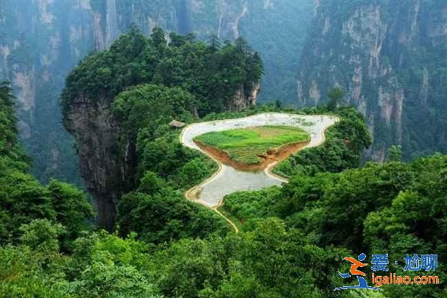 張家界到鳳凰古城怎么走，從張家界到鳳凰古城多遠？