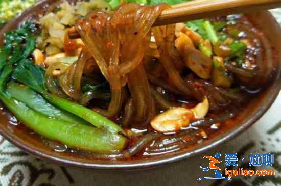 酸辣粉放什么菜？