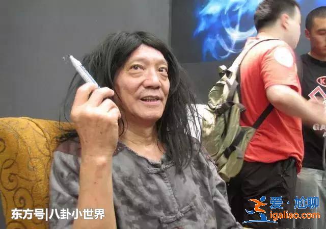 家族顯赫哥哥捧起李連杰，老爸捧紅成龍，他自己兩度傳功給周星馳