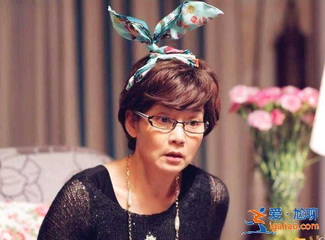 比劉雪華還耐看的女明星，今64歲自然老去的臉，看著仍很優(yōu)雅
