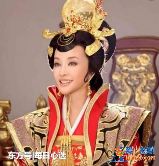 一把年紀(jì)還在“扮嫩”的明星 林心如、周迅上榜，最后一位辣眼睛