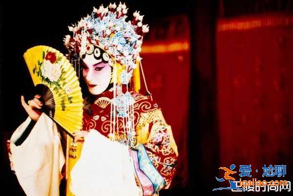 霸王別姬公開22分鐘張國榮訪談花絮 影迷噴淚太想哥哥了？