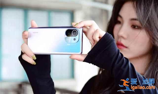 小米11Pro魔改版充電有多快？