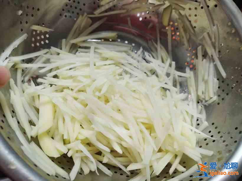 土豆絲焗飯的做法 最愛(ài)土豆絲焗飯？