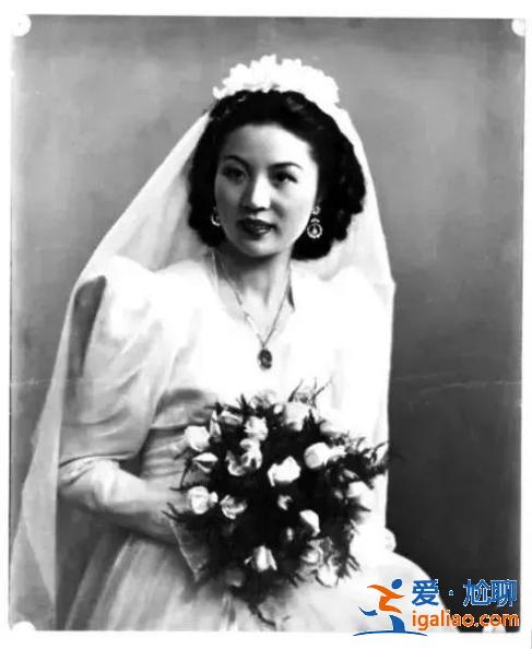 洗眼液級(jí)別美貌超全收集！港圈女神婚紗照，李嘉欣被狠狠碾壓了！
