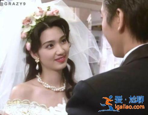 洗眼液級(jí)別美貌超全收集！港圈女神婚紗照，李嘉欣被狠狠碾壓了！