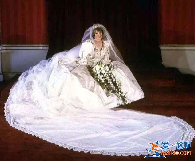洗眼液級(jí)別美貌超全收集！港圈女神婚紗照，李嘉欣被狠狠碾壓了！