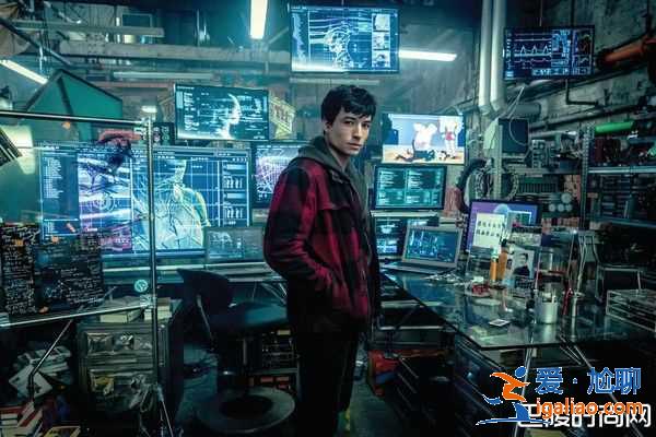 DC《閃電俠》獨立電影延期 要先拍《神奇動物》第3集？