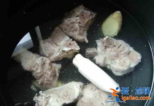 菠蘿苦瓜排骨湯的做法？