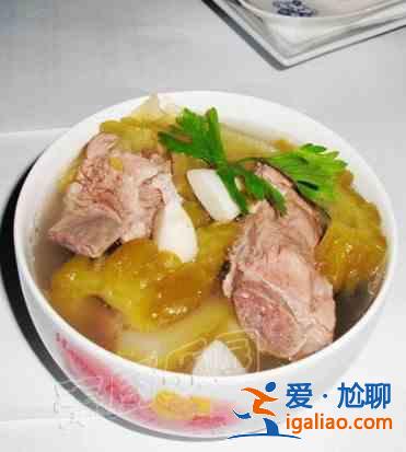 咸菜蒜香苦瓜排骨湯的做法？