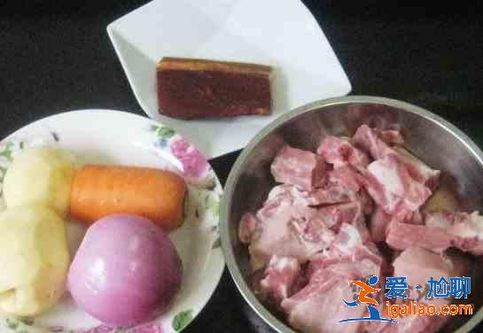 雜蔬臘肉排骨煲的做法？
