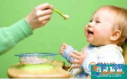 什么時(shí)候可以給嬰兒添加輔食？