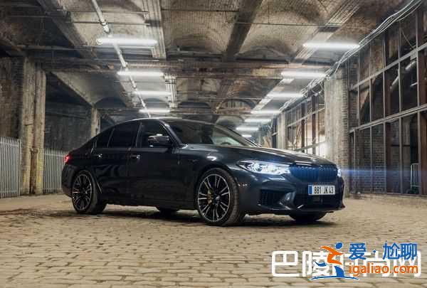 《不可能的任務(wù)：全面瓦解》阿湯哥開著BMW M5出任務(wù)帥炸？