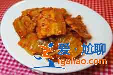 辣白菜炒五花肉？