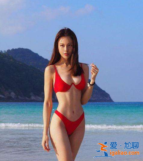 李云迪愛徒李元玲有多美？一顰一笑甩郎朗老婆幾條街，旺夫腿更是一絕