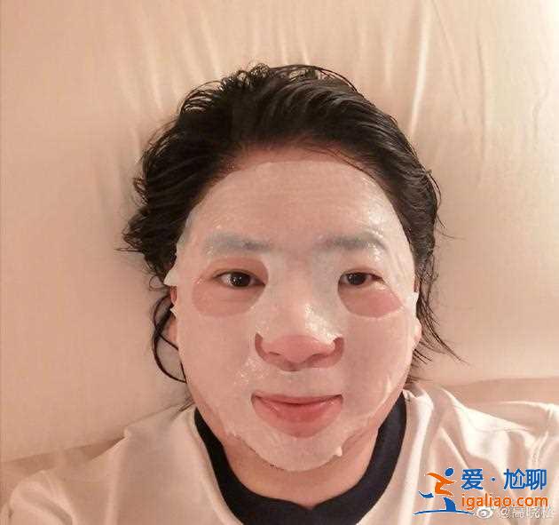 高曉松曬49歲的最后一張照片 網(wǎng)友：以為是傅首爾