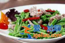 豆角炒肉的做法？