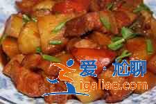 五花肉燒土豆？