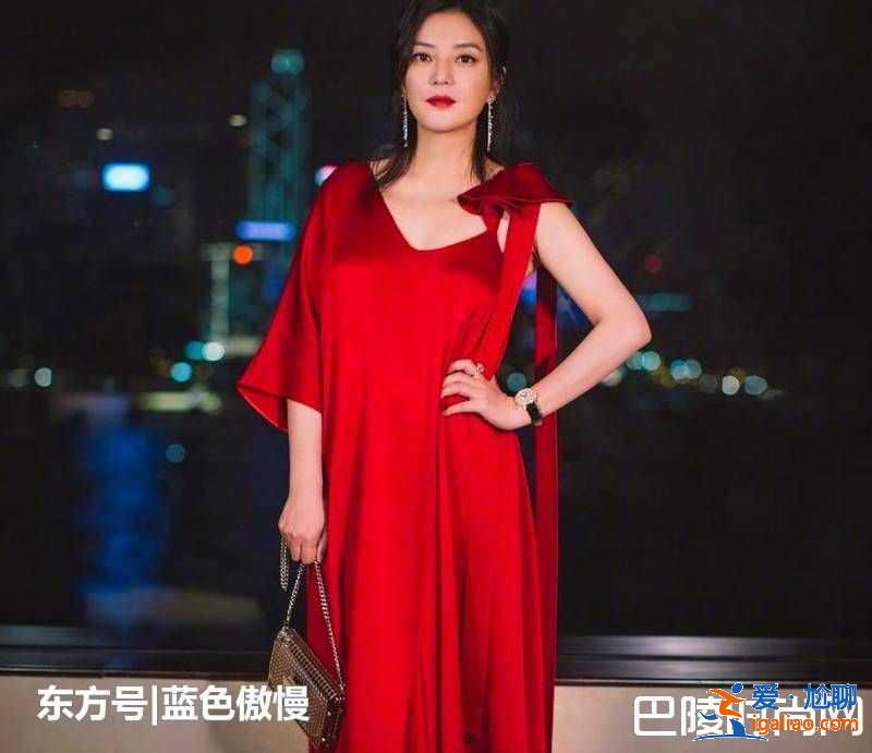 趙薇出席電影節(jié)紅毯 疑似走出低迷狀態(tài)？