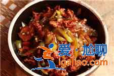 春節(jié)年夜飯：辣椒炒肉的做法大全？