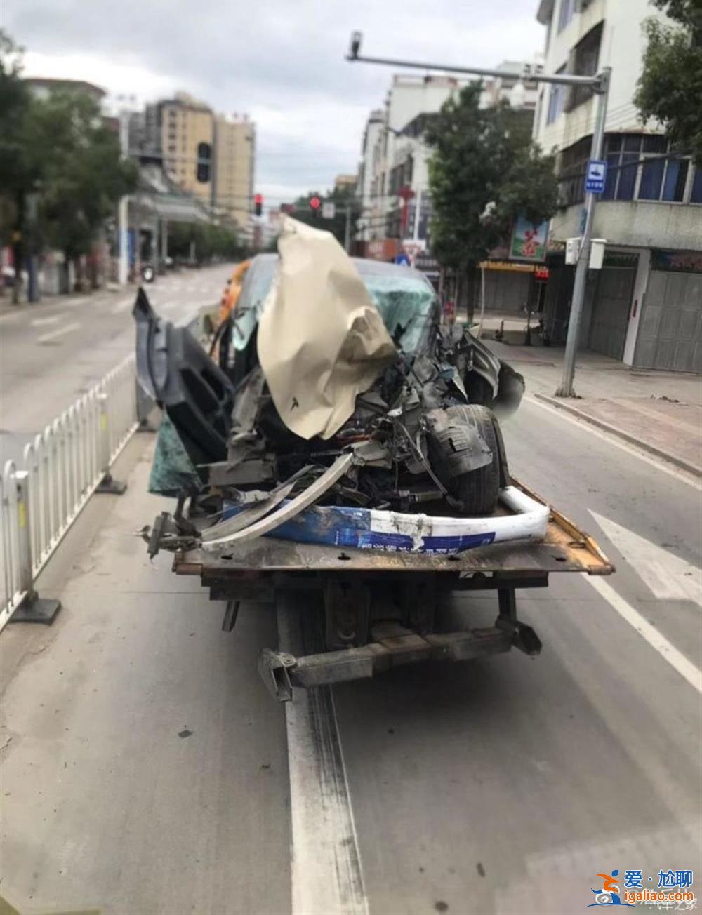 連撞多車致2死3傷 原因有待鑒定？