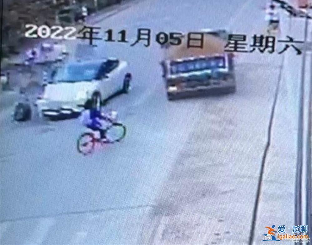 連撞多車致2死3傷 原因有待鑒定？