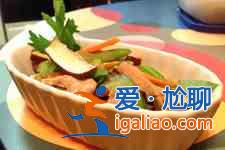 芹菜香干炒肉的做法？