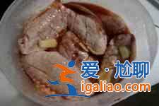 烤雞翅的腌制方法？
