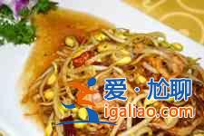 綠豆芽炒肉的做法？